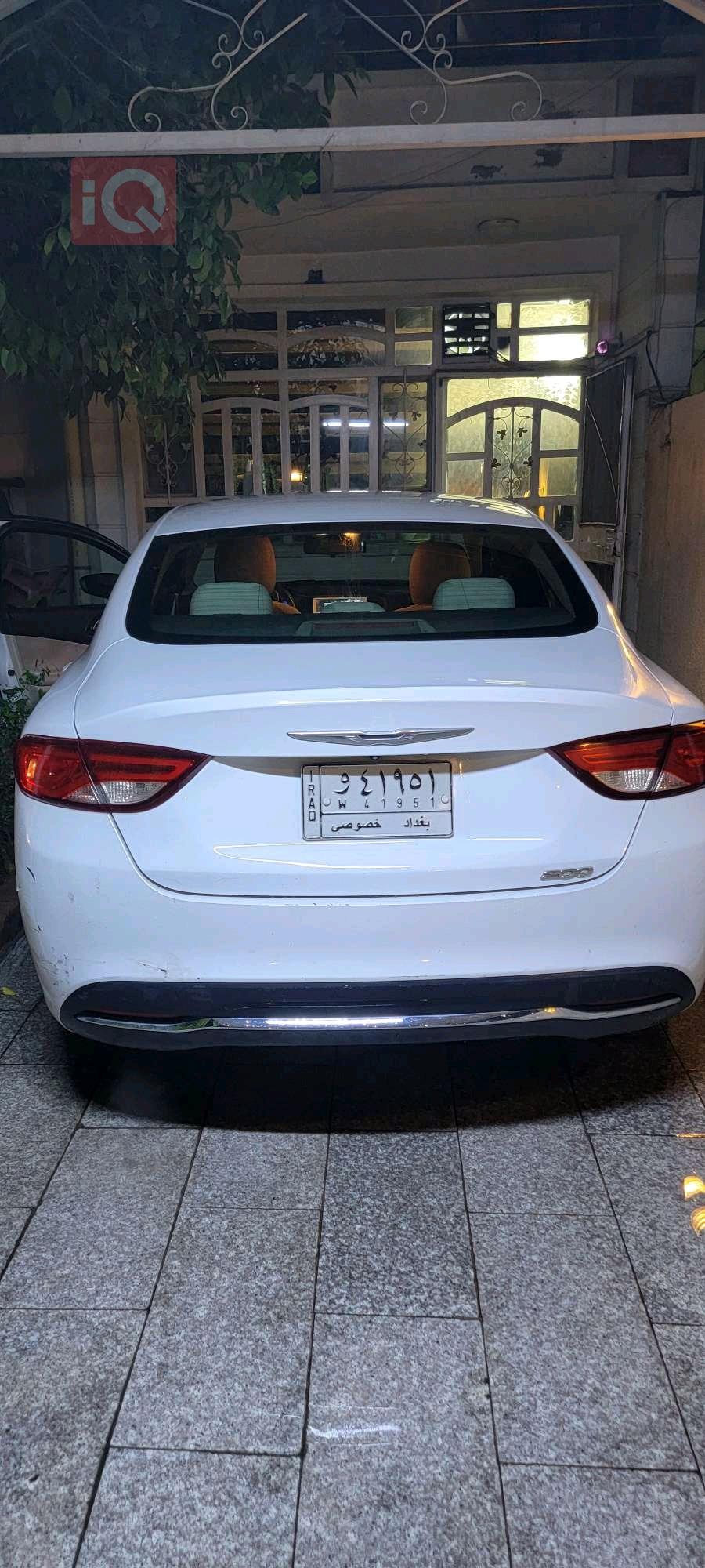 Chrysler 200